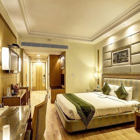 Western Court Чандигарх Экстерьер фото
