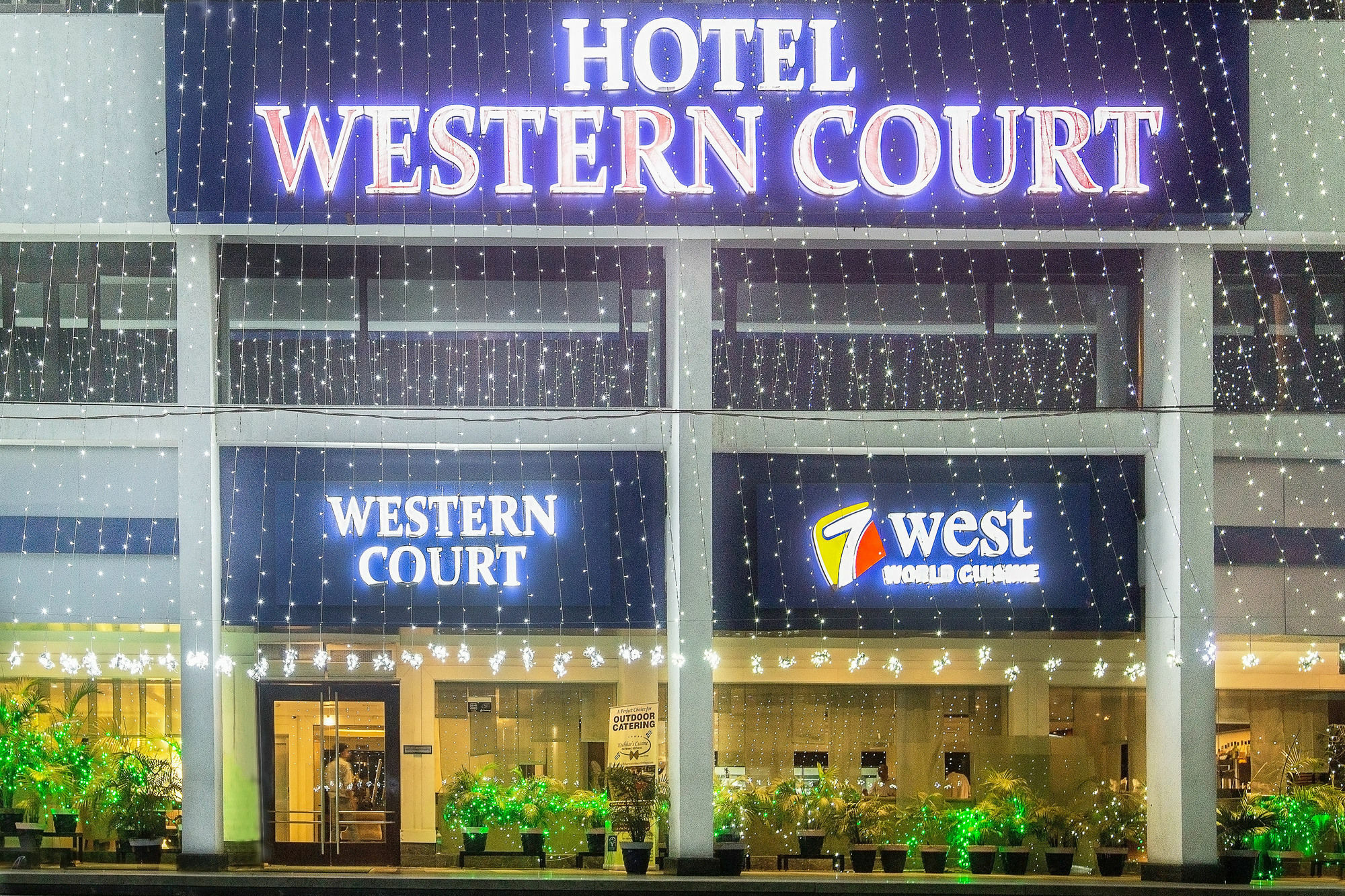Western Court Чандигарх Экстерьер фото